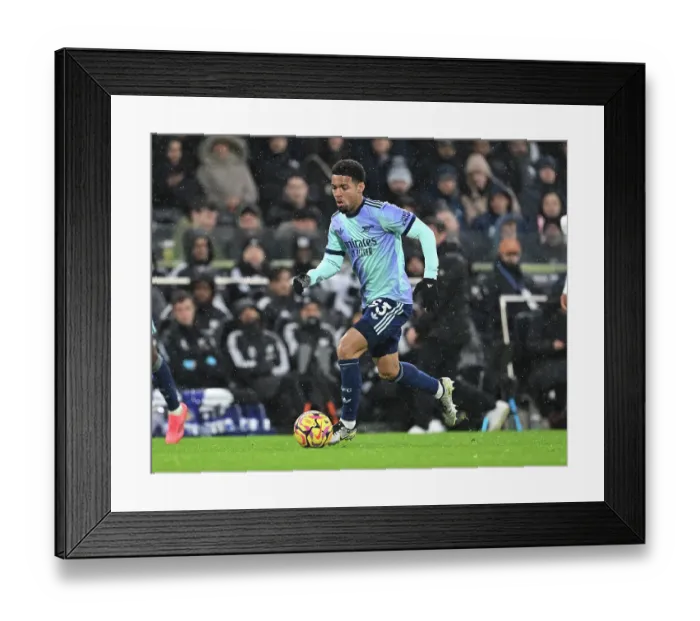 Framed Print : Fulham FC v Arsenal FC - Premier League
