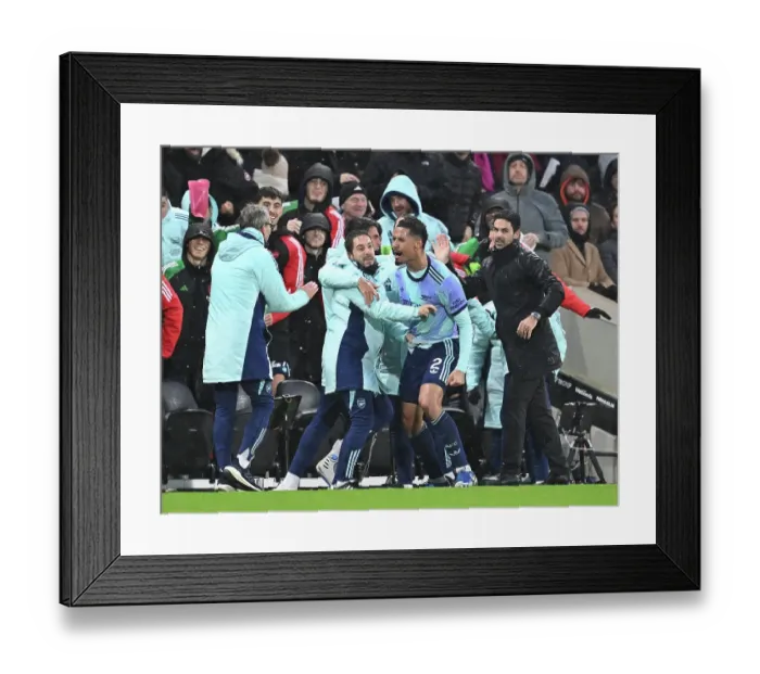 Framed Print : Fulham FC v Arsenal FC - Premier League