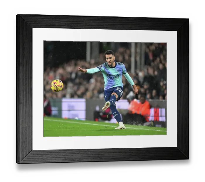 Framed Print : Fulham FC v Arsenal FC - Premier League Framed Print : Fulham FC v Arsenal FC - Premier League
