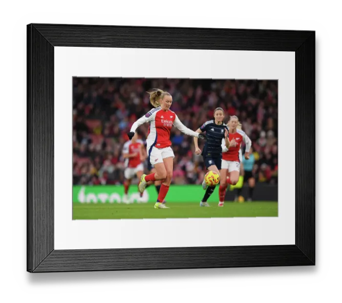 Framed Print : Arsenal v Aston Villa - Barclays Women's Super League