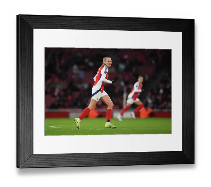 Framed Print : Arsenal v Aston Villa - Barclays Women's Super League Framed Print : Arsenal v Aston Villa - Barclays Women's Super League