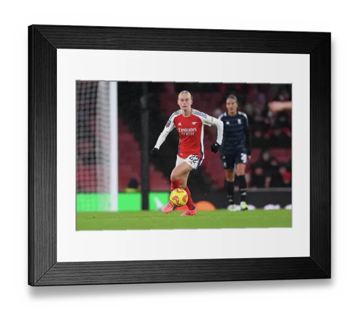 Framed Print : Arsenal v Aston Villa - Barclays Women's Super League Framed Print : Arsenal v Aston Villa - Barclays Women's Super League