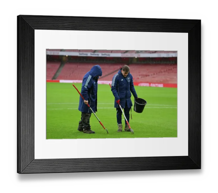 Framed Print : Arsenal v Aston Villa - Barclays Women's Super League