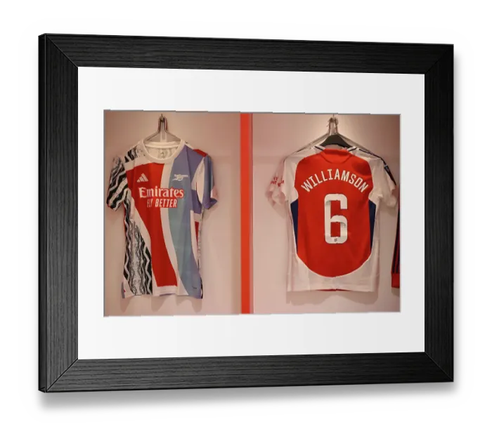 Framed Print : Arsenal v Aston Villa - Barclays Women's Super League