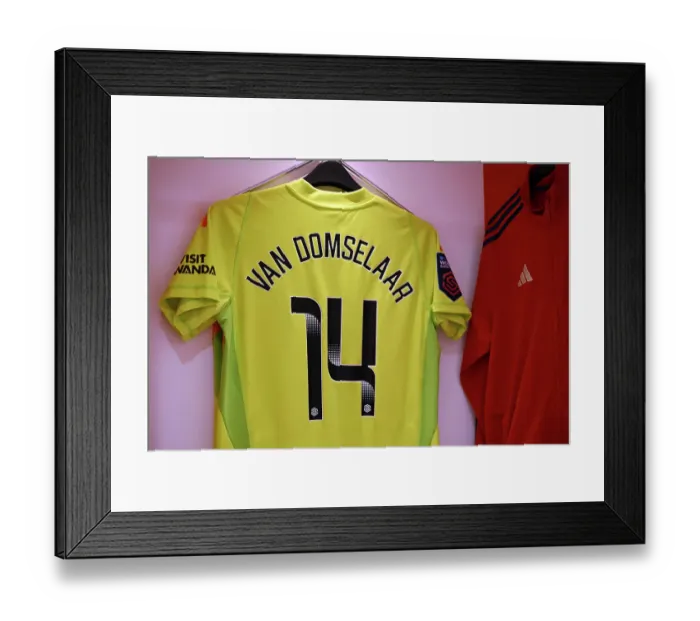Framed Print : Arsenal v Aston Villa - Barclays Women's Super League