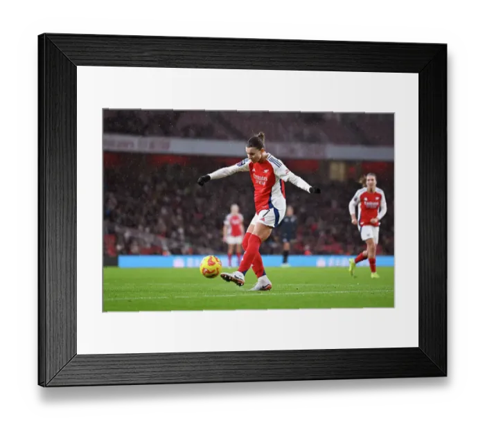 Framed Print : Arsenal v Aston Villa - Barclays Women's Super League