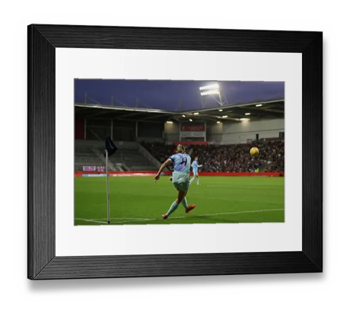 Framed Print : Liverpool v Arsenal - Barclays Women's Super League