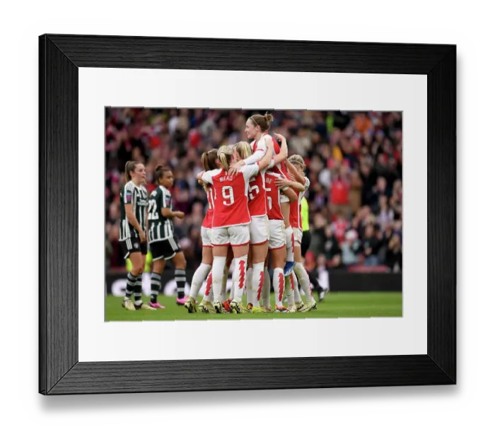 Framed Print : Arsenal FC v Manchester United - Barclays Women's Super League