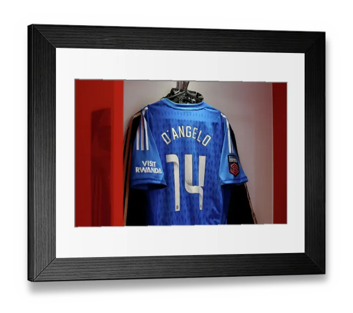 Framed Print : Arsenal FC v Manchester United - Barclays Women's Super League Framed Print : Arsenal FC v Manchester United - Barclays Women's Super League