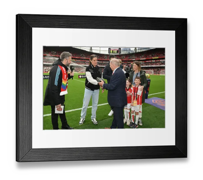 Framed Print : Arsenal FC v Manchester United - Barclays Women's Super League