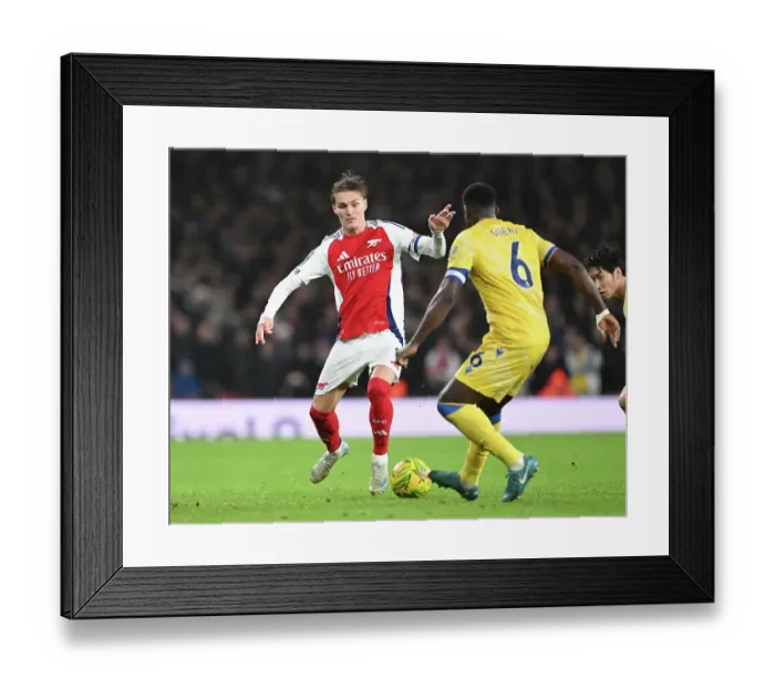 Framed Print : Arsenal v Crystal Palace - Carabao Cup Quarter Final Framed Print : Arsenal v Crystal Palace - Carabao Cup Quarter Final