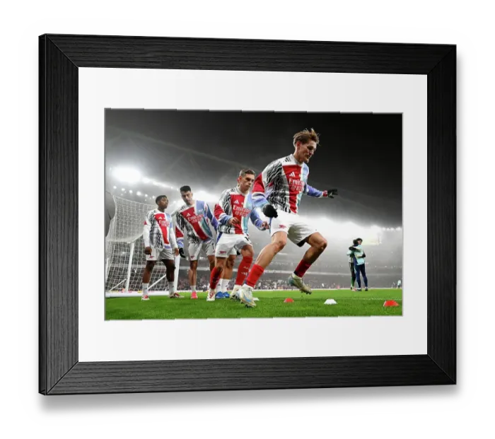 Framed Print : Arsenal FC v Ipswich Town FC - Premier League Framed Print : Arsenal FC v Ipswich Town FC - Premier League