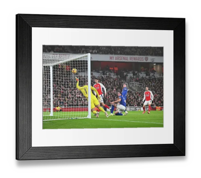 Framed Print : Arsenal FC v Ipswich Town FC - Premier League Framed Print : Arsenal FC v Ipswich Town FC - Premier League