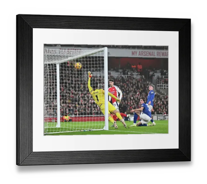 Framed Print : Arsenal FC v Ipswich Town FC - Premier League Framed Print : Arsenal FC v Ipswich Town FC - Premier League