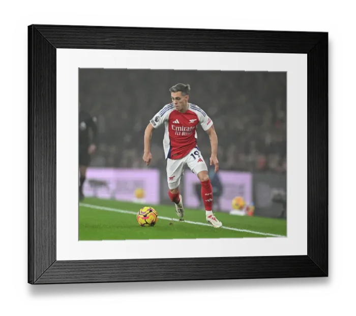 Framed Print : Arsenal FC v Ipswich Town FC - Premier League