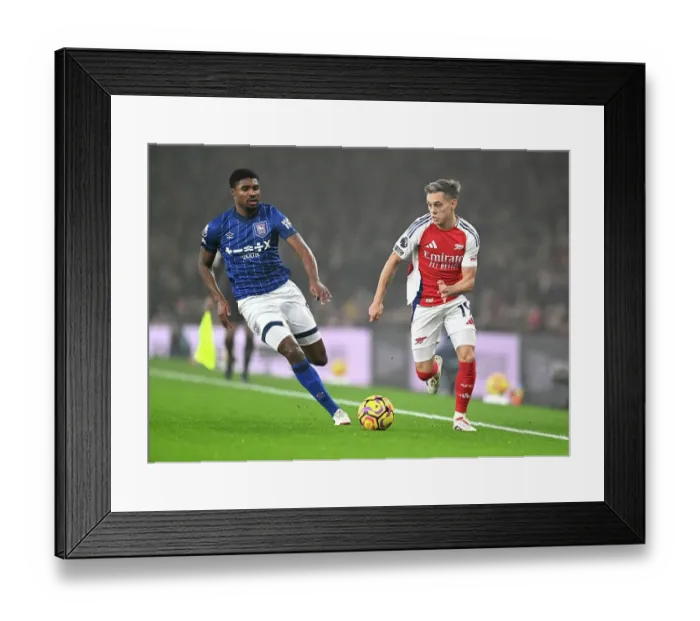 Framed Print : Arsenal FC v Ipswich Town FC - Premier League