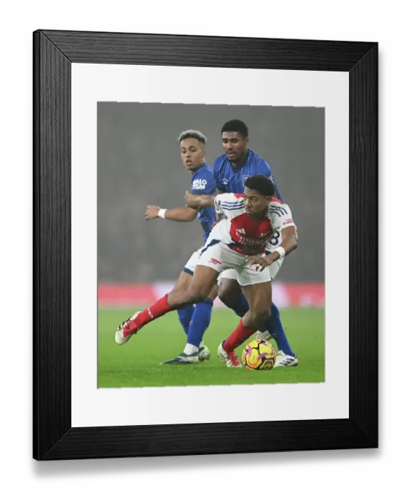 Framed Print : Arsenal FC v Ipswich Town FC - Premier League