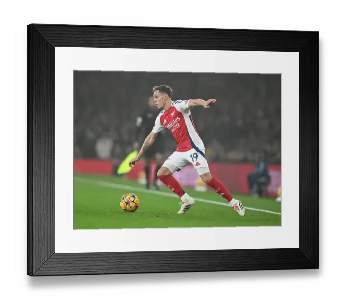 Framed Print : Arsenal FC v Ipswich Town FC - Premier League