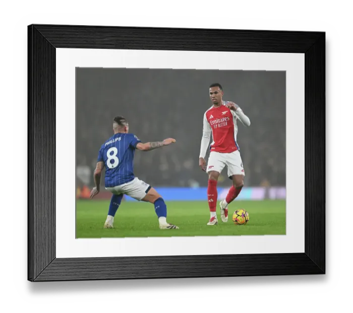 Framed Print : Arsenal FC v Ipswich Town FC - Premier League Framed Print : Arsenal FC v Ipswich Town FC - Premier League