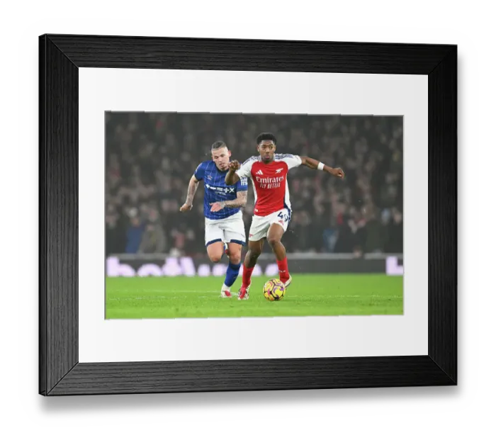 Framed Print : Arsenal FC v Ipswich Town FC - Premier League