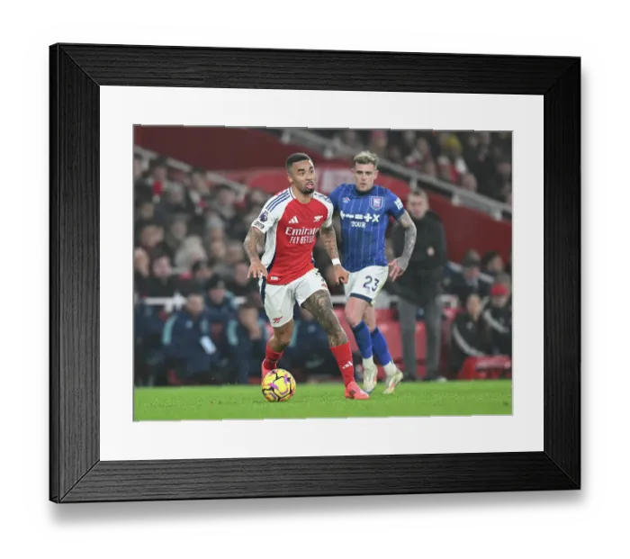 Framed Print : Arsenal FC v Ipswich Town FC - Premier League
