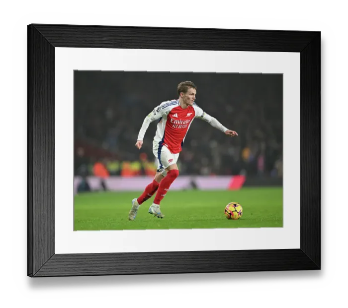 Framed Print : Arsenal FC v Ipswich Town FC - Premier League Framed Print : Arsenal FC v Ipswich Town FC - Premier League