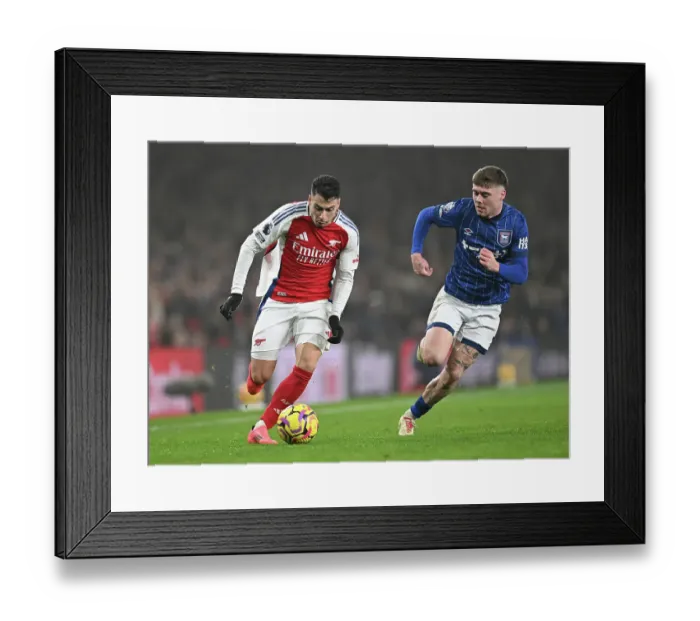 Framed Print : Arsenal FC v Ipswich Town FC - Premier League Framed Print : Arsenal FC v Ipswich Town FC - Premier League