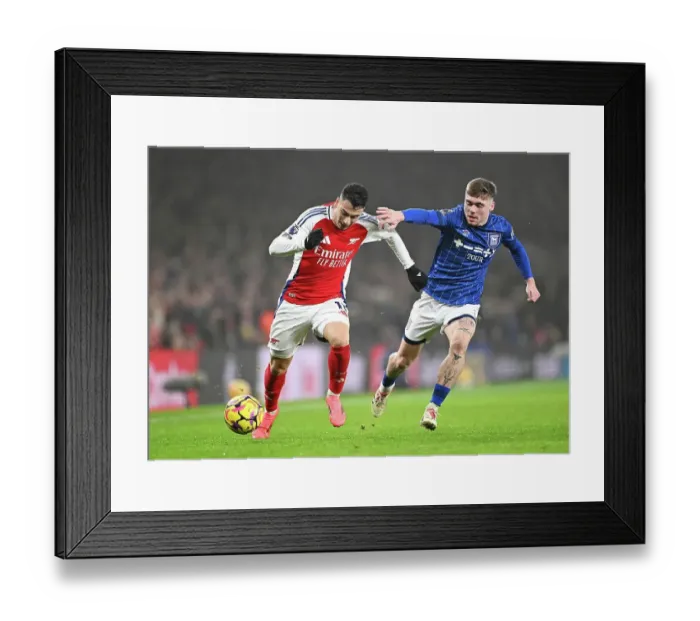 Framed Print : Arsenal FC v Ipswich Town FC - Premier League Framed Print : Arsenal FC v Ipswich Town FC - Premier League