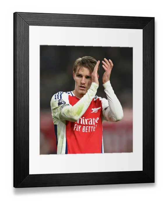 Framed Print : Arsenal FC v Ipswich Town FC - Premier League Framed Print : Arsenal FC v Ipswich Town FC - Premier League