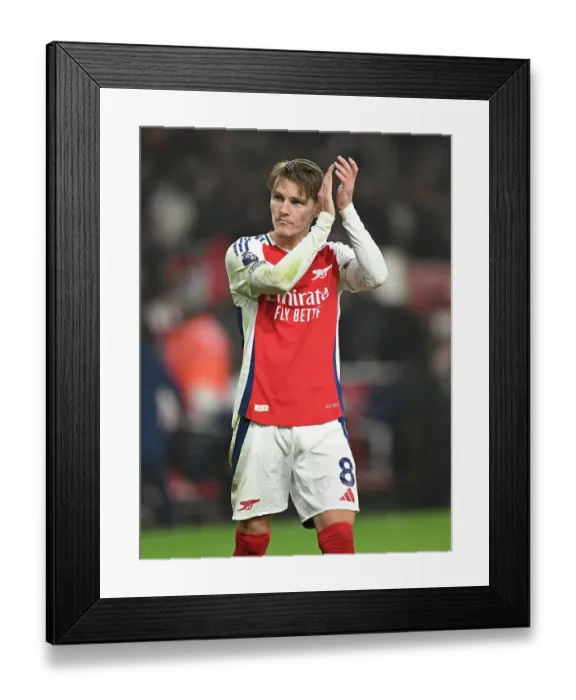 Framed Print : Arsenal FC v Ipswich Town FC - Premier League Framed Print : Arsenal FC v Ipswich Town FC - Premier League