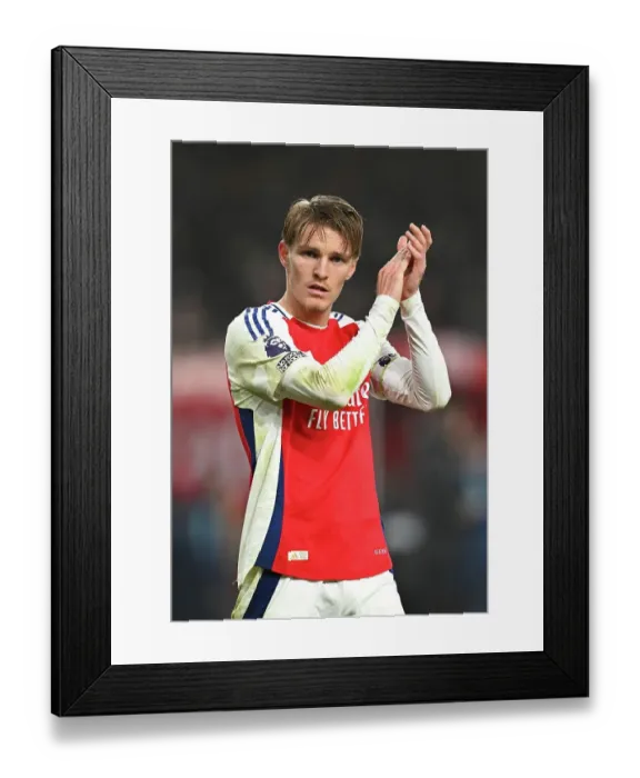 Framed Print : Arsenal FC v Ipswich Town FC - Premier League Framed Print : Arsenal FC v Ipswich Town FC - Premier League
