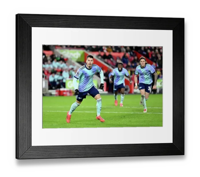 Framed Print : Brentford FC v Arsenal FC - Premier League Framed Print : Brentford FC v Arsenal FC - Premier League