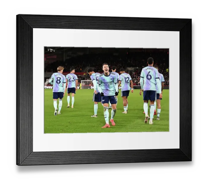 Framed Print : Brentford FC v Arsenal FC - Premier League