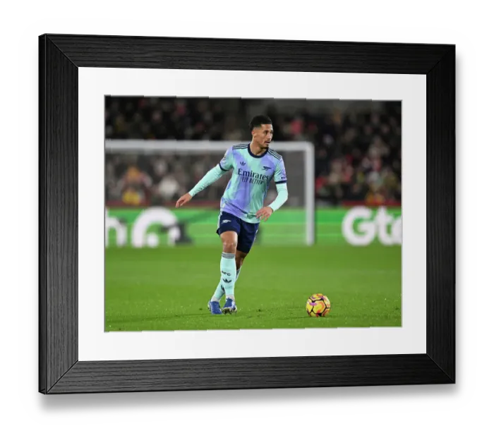 Framed Print : Brentford FC v Arsenal FC - Premier League
