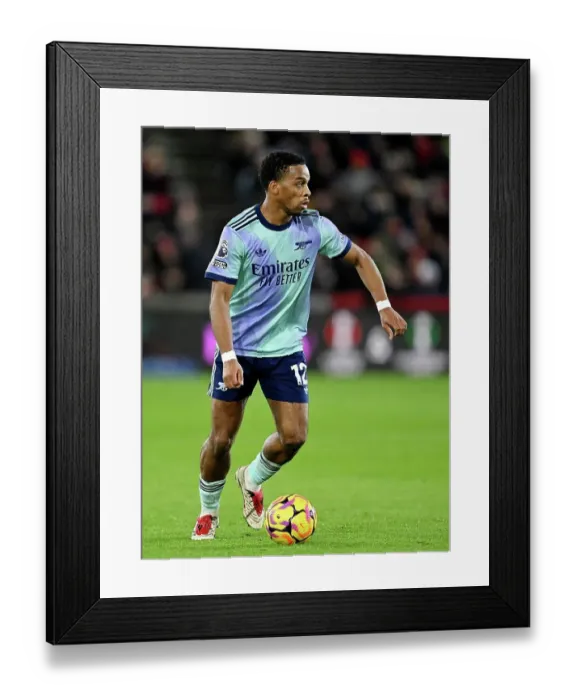 Framed Print : Brentford FC v Arsenal FC - Premier League