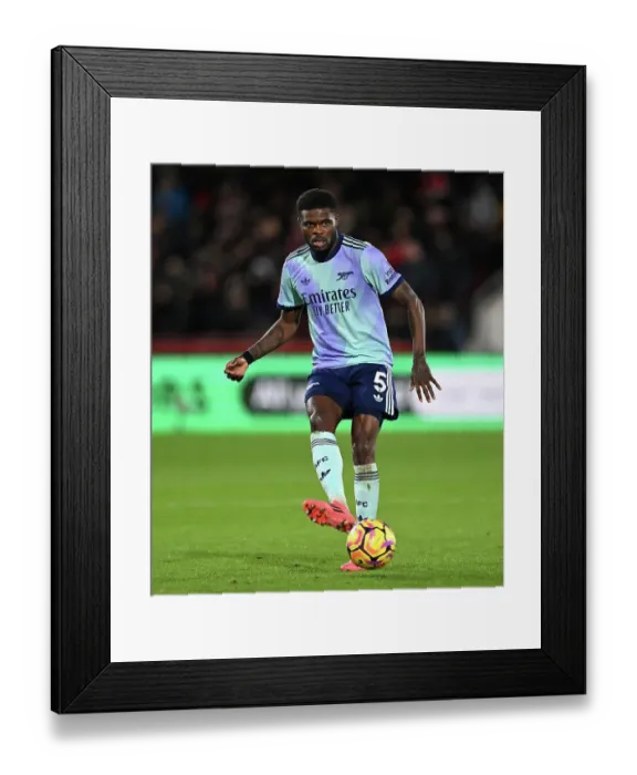 Framed Print : Brentford FC v Arsenal FC - Premier League