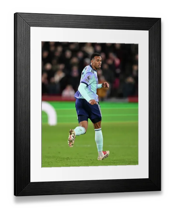Framed Print : Brentford FC v Arsenal FC - Premier League