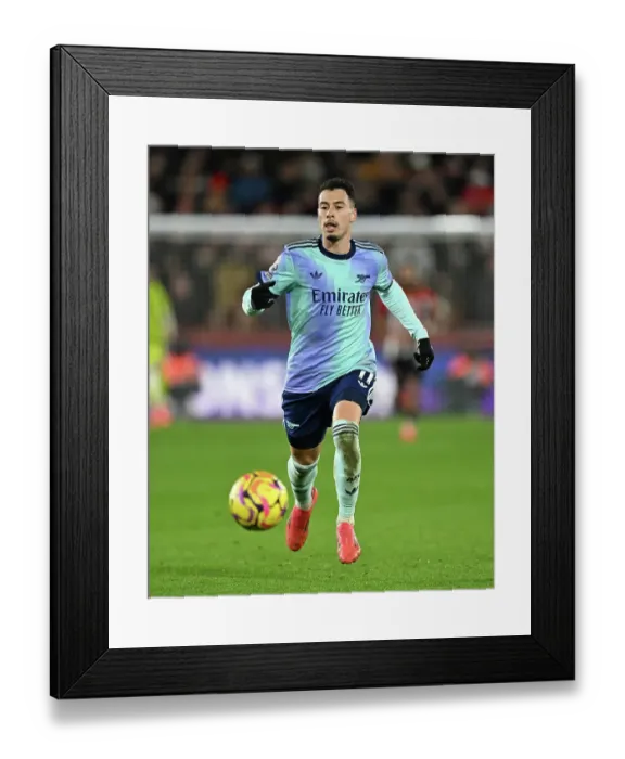 Framed Print : Brentford FC v Arsenal FC - Premier League