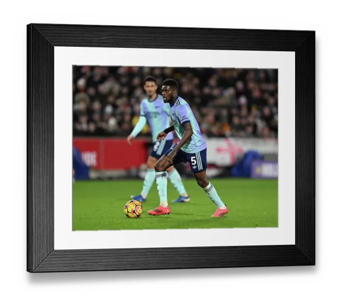 Framed Print : Brentford FC v Arsenal FC - Premier League