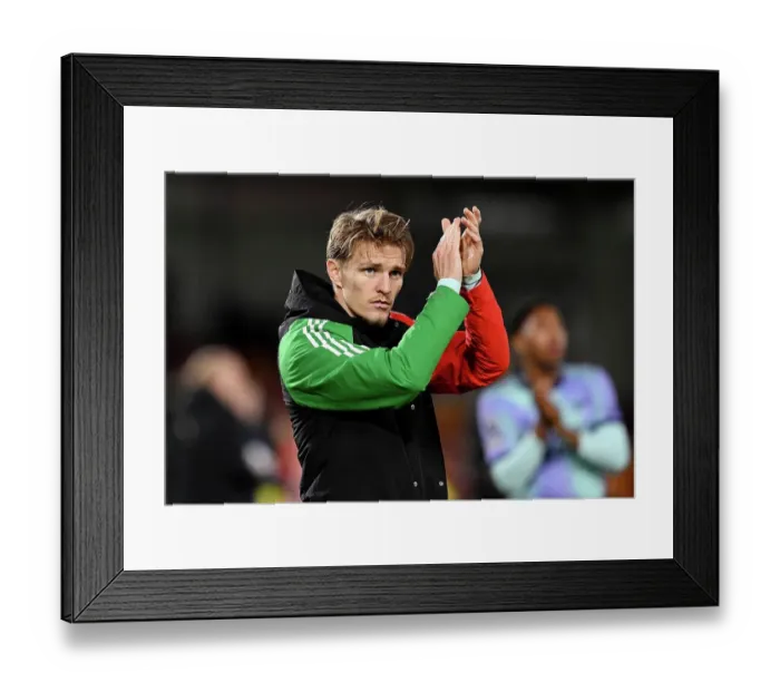 Framed Print : Brentford FC v Arsenal FC - Premier League