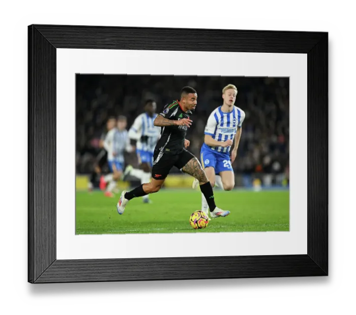 Framed Print : Brighton & Hove Albion FC v Arsenal FC - Premier League
