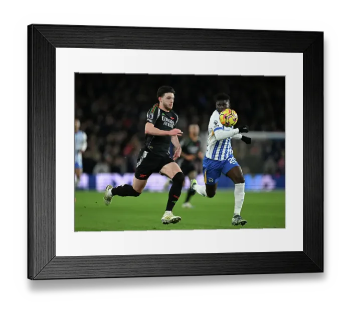 Framed Print : Brighton & Hove Albion FC v Arsenal FC - Premier League