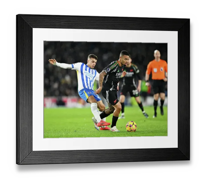 Framed Print : Brighton & Hove Albion FC v Arsenal FC - Premier League