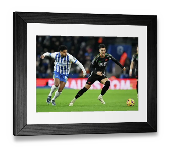 Framed Print : Brighton & Hove Albion FC v Arsenal FC - Premier League