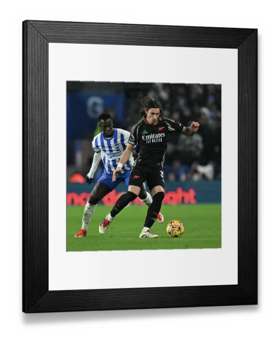 Framed Print : Brighton & Hove Albion FC v Arsenal FC - Premier League Brighton & Hove Albion FC v Arsenal FC - Premier League