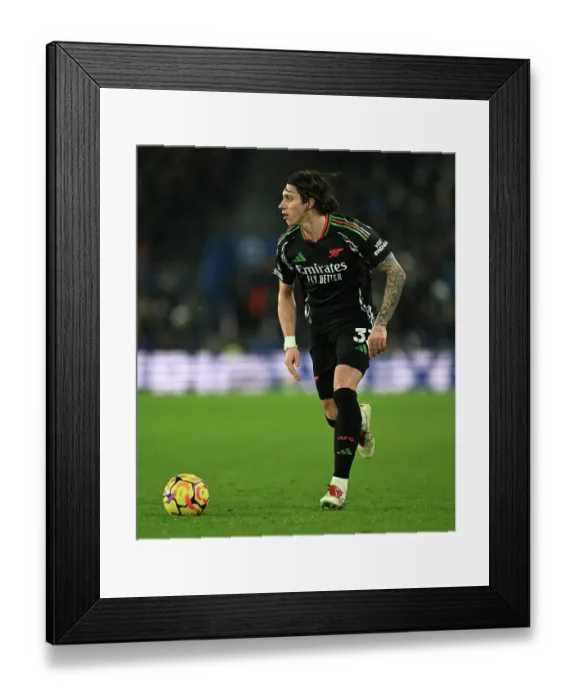 Framed Print : Brighton & Hove Albion FC v Arsenal FC - Premier League Brighton & Hove Albion FC v Arsenal FC - Premier League Framed Print : Brighton & Hove Albion FC v Arsenal FC - Premier League Brighton & Hove Albion FC v Arsenal FC - Premier League