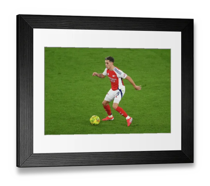 Framed Print : Arsenal v Newcastle United - Carabao Cup Semi Final First Leg Framed Print : Arsenal v Newcastle United - Carabao Cup Semi Final First Leg