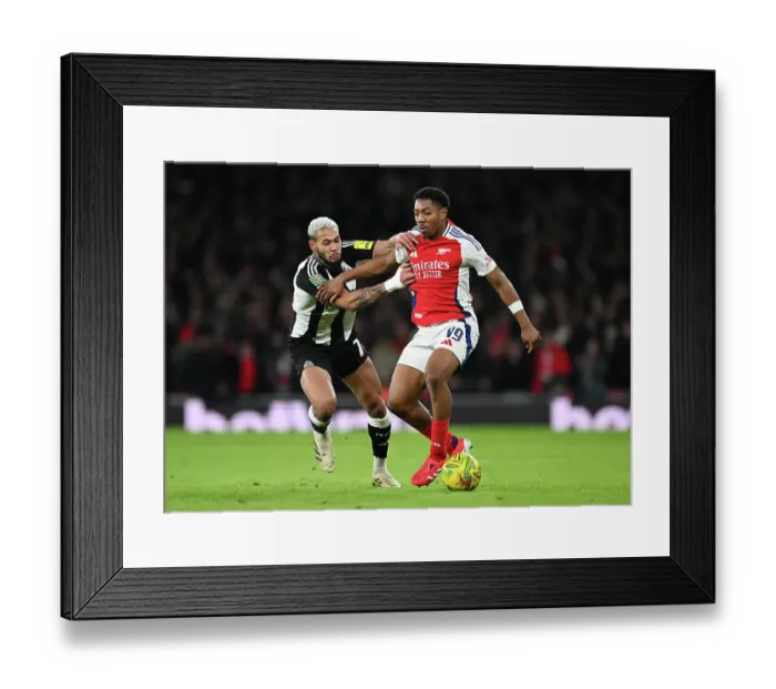 Framed Print : Arsenal v Newcastle United - Carabao Cup Semi Final First Leg Framed Print : Arsenal v Newcastle United - Carabao Cup Semi Final First Leg