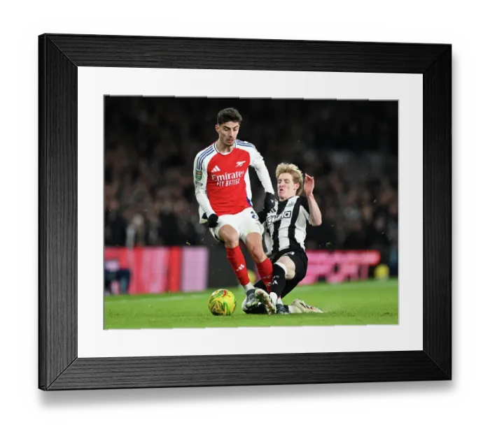 Framed Print : Arsenal v Newcastle United - Carabao Cup Semi Final First Leg Framed Print : Arsenal v Newcastle United - Carabao Cup Semi Final First Leg