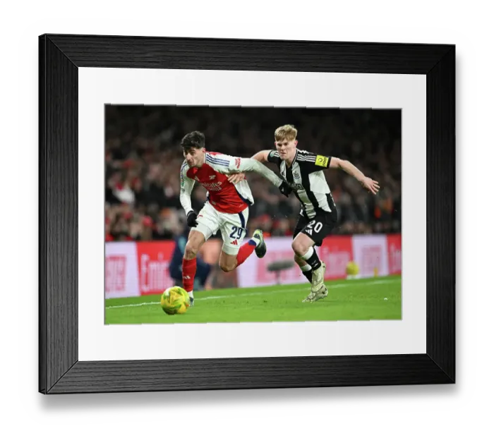 Framed Print : Arsenal v Newcastle United - Carabao Cup Semi Final First Leg Framed Print : Arsenal v Newcastle United - Carabao Cup Semi Final First Leg